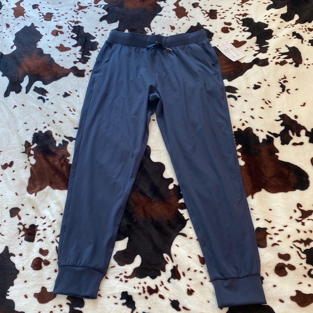 NWT Women’s joggers